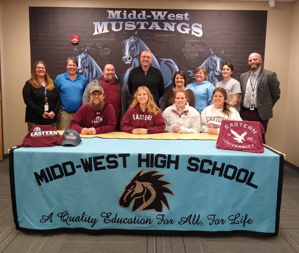 Marlo signing